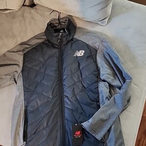 New Balance Light Weight Jacket. Size L